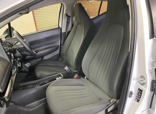 
								TOYOTA AQUA 2024 full									