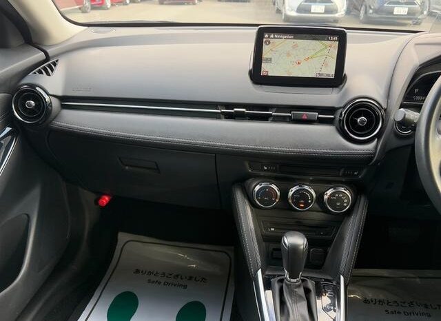 
								MAZDA DEMIO 13S TOURING 2017 full									