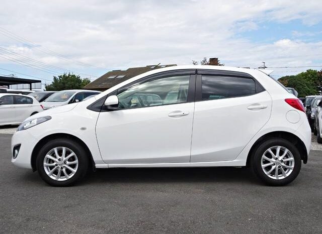 
								MAZDA DEMIO 13C-V SMART EDITION II 2012 full									