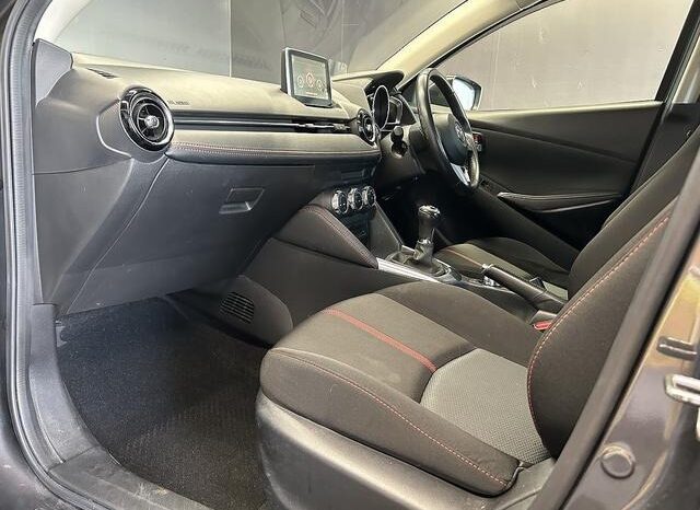 
								MAZDA DEMIO XD TOURING 015 full									