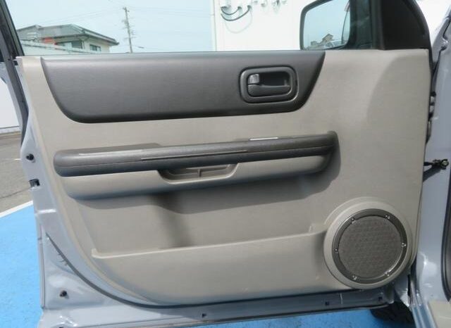 
								NISSAN X-TRAIL 2006 full									