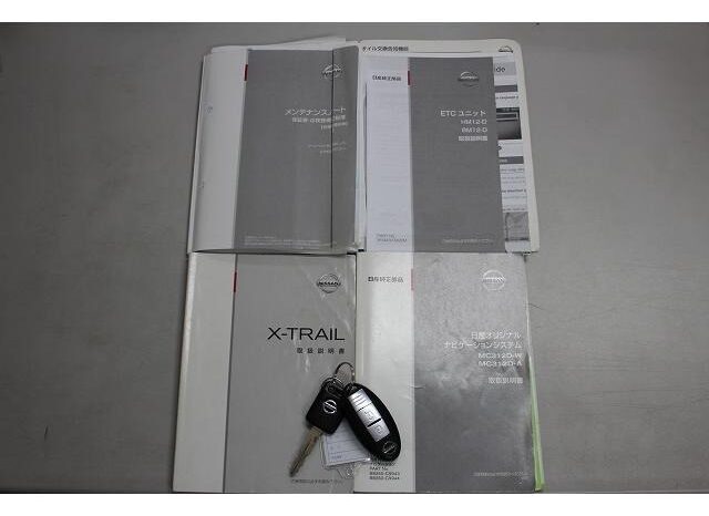 
								NISSAN X-TRAIL 20GT 2012 full									