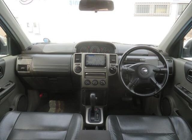
								NISSAN X-TRAIL 2006 full									