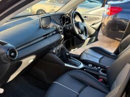 
										MAZDA DEMIO XD BLACK TOURING 2016 full									