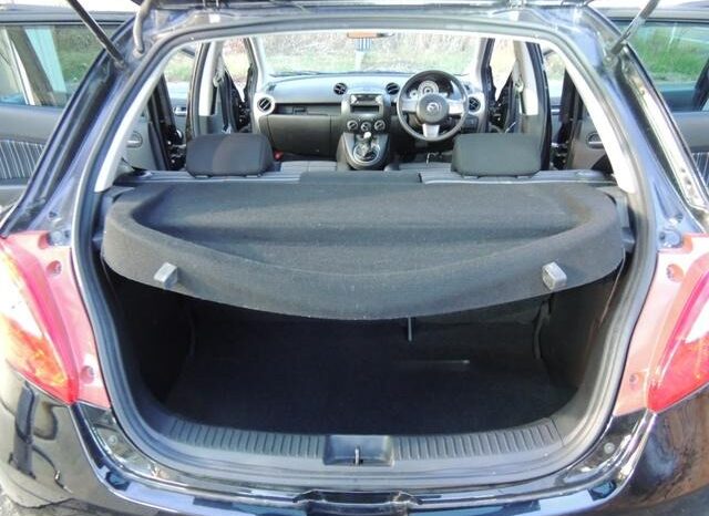 
								MAZDA DEMIO 13- SKYACTIV 2011 full									