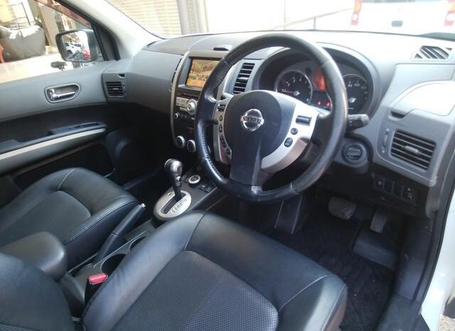 
								NISSAN X-TRAIL 2009 full									