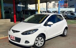 MAZDA DEMIO 13-V HID EDITION  2011