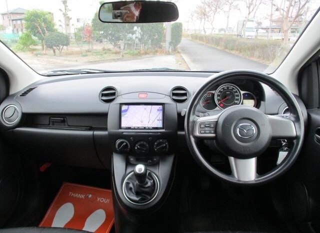 
								MAZDA DEMIO 13C 2013 full									