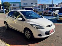 MAZDA DEMIO 13-V HID EDITION  2011