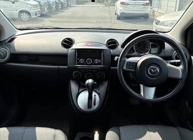 
								MAZDA DEMIO 15C 2012 full									