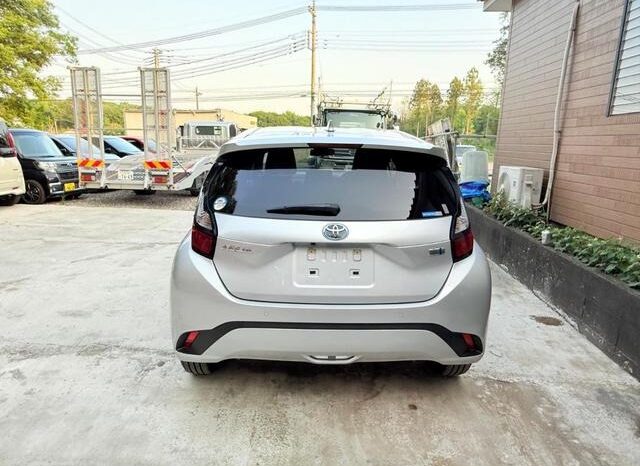 
								TOYOTA AQUA 2024 full									