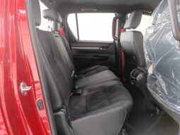 
										Toyota Hilux GR Sports full									
