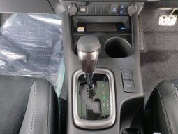 
										Toyota Hilux GR Sports full									