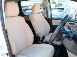 TOYOTA NOAH 2016