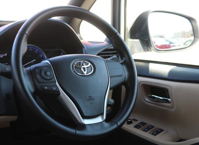 
								TOYOTA NOAH 2016 full									