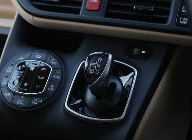 
								TOYOTA NOAH 2016 full									