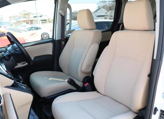 
								TOYOTA NOAH 2016 full									
