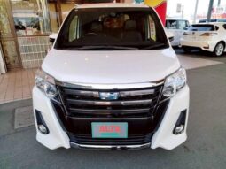 TOYOTA NOAH 2016