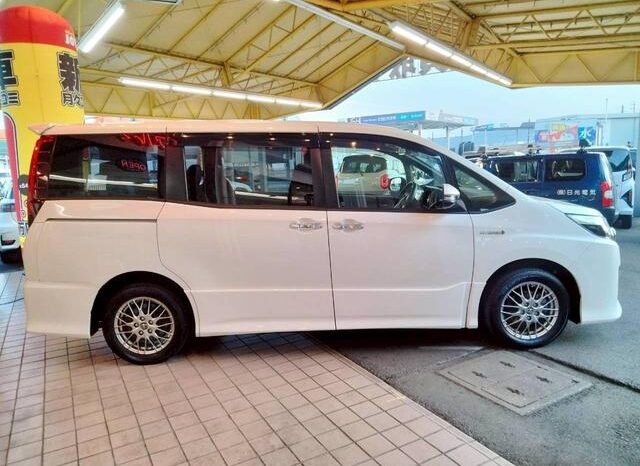 
								TOYOTA NOAH 2016 full									