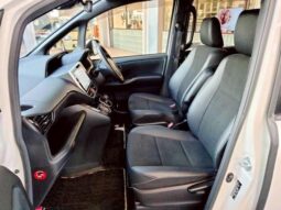 
										TOYOTA NOAH 2016 full									