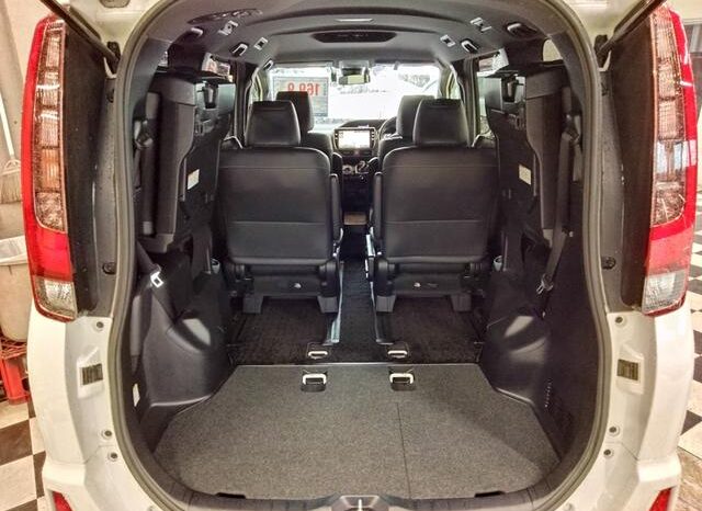 
								TOYOTA NOAH 2016 full									