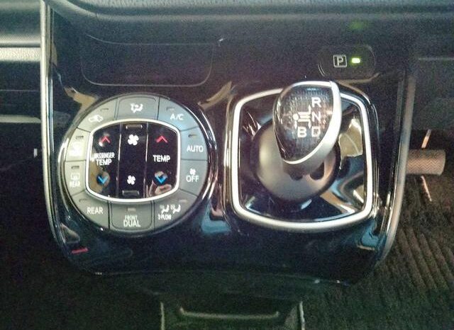 
								TOYOTA NOAH 2016 full									