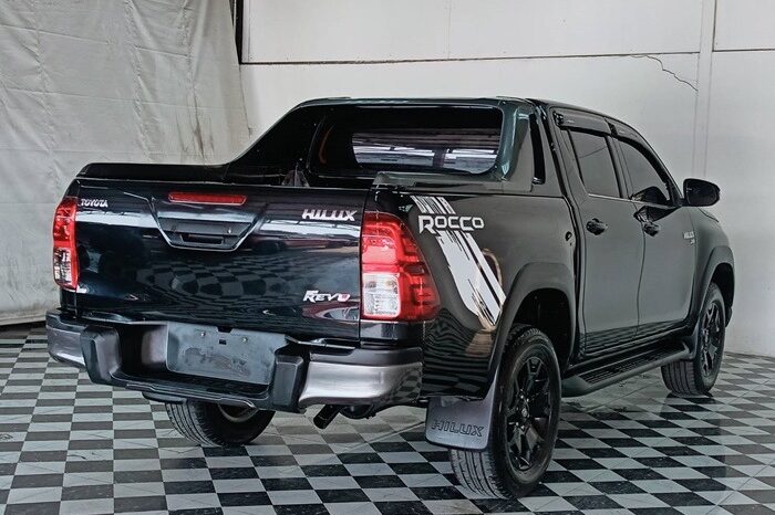 
								Toyota Hilux DOUBLE CAB full									