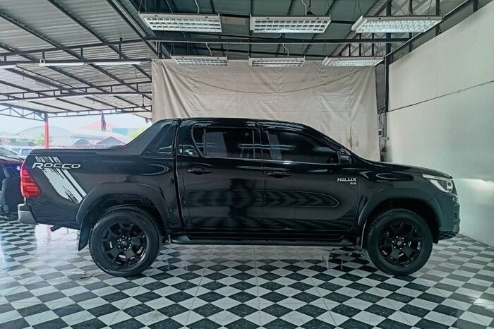 
								Toyota Hilux DOUBLE CAB full									