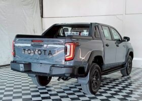 TOYOTA HILUX TRAVO