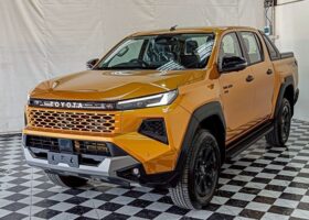 TOYOTA HILUX TRAVO