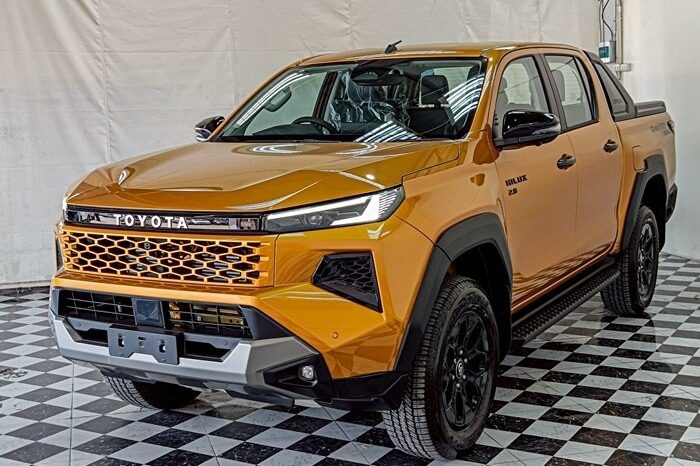 
								TOYOTA HILUX TRAVO full									