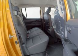 
										TOYOTA HILUX TRAVO full									