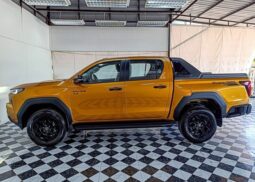 TOYOTA HILUX TRAVO