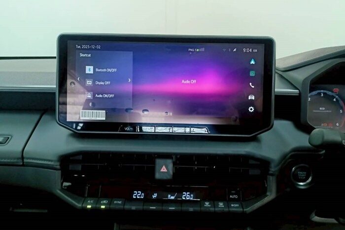 
								TOYOTA HILUX TRAVO full									
