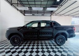 TOYOTA HILUX TRAVO