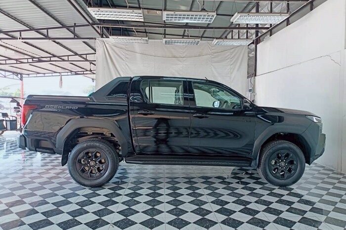 
								TOYOTA HILUX TRAVO full									