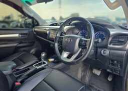 
										Toyota Hilux full									