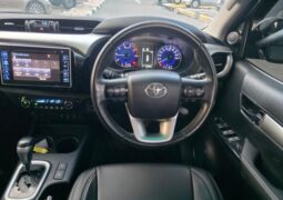 
										Toyota Hilux full									