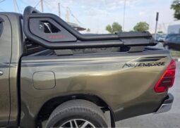 
										Toyota Hilux full									