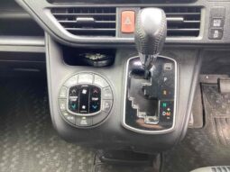 
										TOYOTA VOXY ZS KIRAMEKI full									