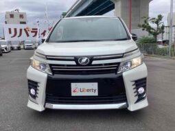 TOYOTA VOXY ZS KIRAMEKI