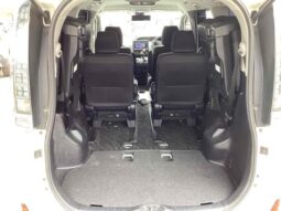 
										TOYOTA VOXY ZS KIRAMEKI full									