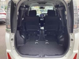 
										TOYOTA VOXY ZS KIRAMEKI full									