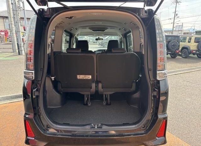 
								TOYOTA VOXY ZS KIRAMEKI full									