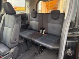 
										TOYOTA VOXY ZS KIRAMEKI full									