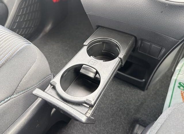 
								TOYOTA VOXY ZS KIRAMEKI full									
