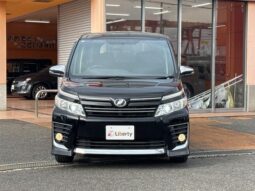 TOYOTA VOXY ZS KIRAMEKI