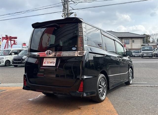 
								TOYOTA VOXY ZS KIRAMEKI full									