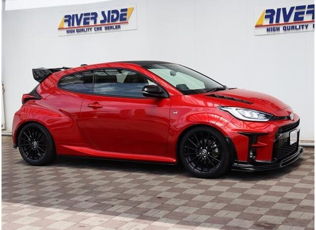 
								TOYOTA GR YARIS RS full									
