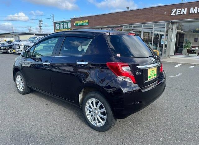
								TOYOTA VITZ JEWELA full									